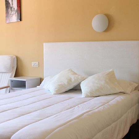 Hotel Voar Ribadeo Ngoại thất bức ảnh