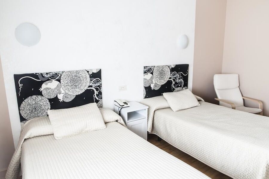 Hotel Voar Ribadeo Ngoại thất bức ảnh